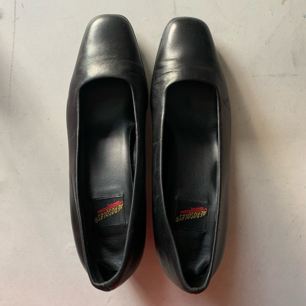 Aerosoles Black Leather Pumps